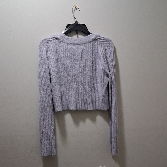 New Look Lavender Button-Up Ribbed Top/Sweater - Picture 5 of 7